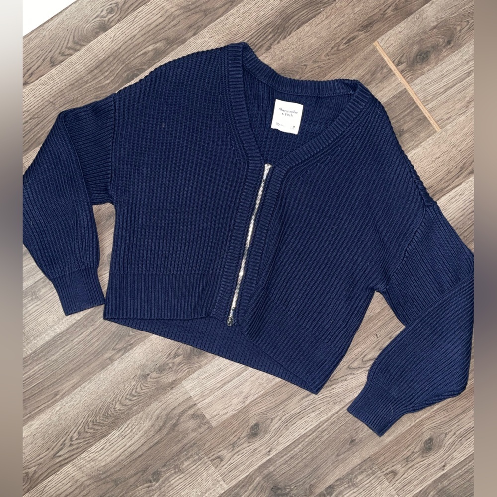 Abercrombie and Fitch Zip up cardigan